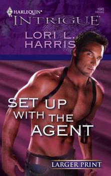 Mass Market Paperback Set Up with the Agent [Large Print] Book