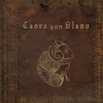 Paperback Caora gan Olann: Sheep without Wool [Irish] Book