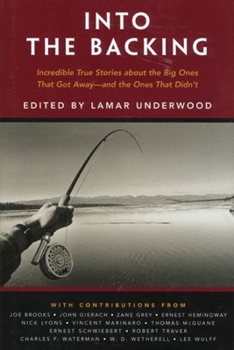 Paperback Karate: The Essential Guide to Mastering the Art Book