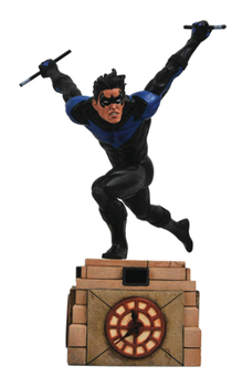 Accessory Nightwing PVC Figure Book
