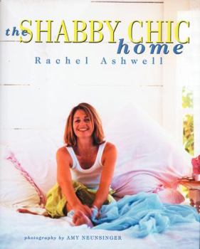 Hardcover The Shabby Chic Home Book