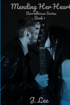 Paperback Mending Her Heart Book