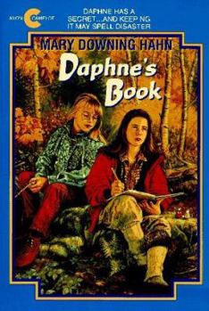 Paperback Daphne's Book
