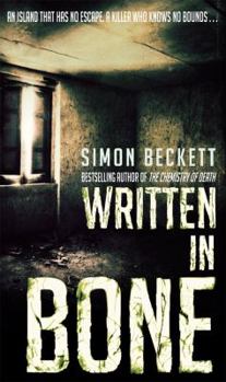 Paperback Written in Bone. Simon Beckett Book