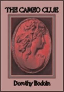 Paperback The Cameo Clue Book