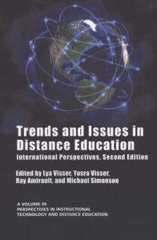 Paperback Trends and Issues in Distance Education: International Perspectives, Second Edition Book