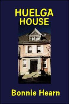 Paperback Huelga House Book