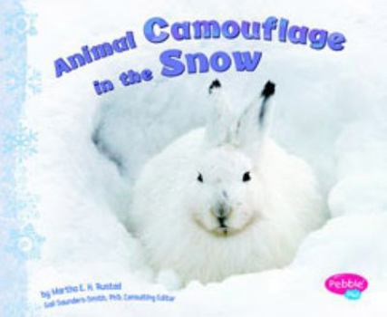 Paperback Animal Camouflage in the Snow [Scholastic] Book