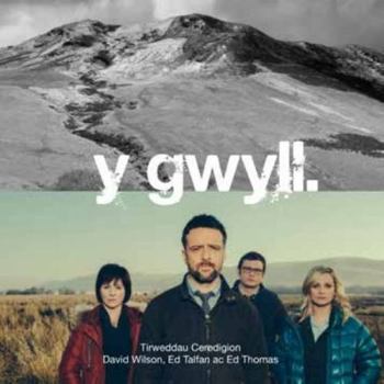 Hardcover Y Gwyll: Tirweddau Ceredigion Book