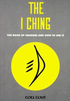 Paperback The I Ching Book