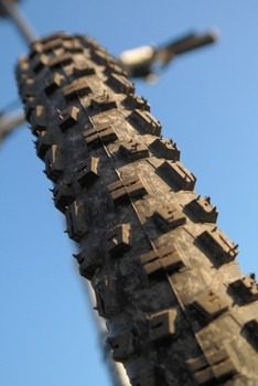 Paperback Composition Notebook: Mountain Bike Riding Blank Lined Notebook Journal Diary 6x9 Book