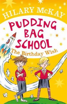 Paperback Pudding Bag School: The Birthday Wish Book