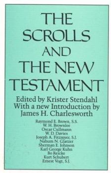 Paperback The Scrolls & the New Testament Book