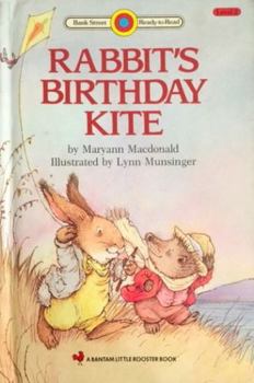 Paperback RABBIT'S BIRTHDAY KITE (Bank Street Ready-To-Read Level 2) Book