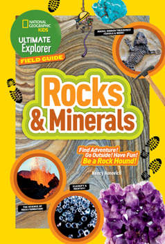 Paperback Ultimate Explorer Field Guide: Rocks and Minerals Book