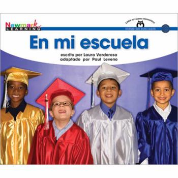 Paperback En Mi Escuela Shared Reading Book [Spanish] Book