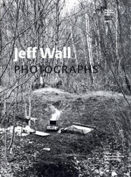 Paperback Jeff Wall: Photographs Book