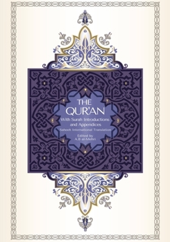 Paperback The Qur'an - Saheeh International Translation: With Surah Introductions and Appendices Book