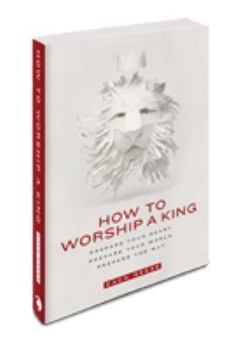 Paperback How to Worship a King Book