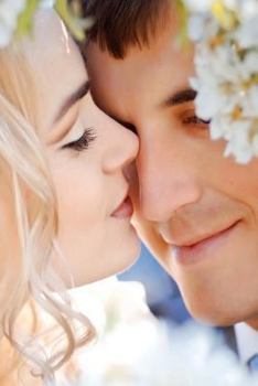 Paperback Jumping In The Deep End Book