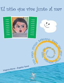 Hardcover El niño que vive junto al mar [Spanish] Book