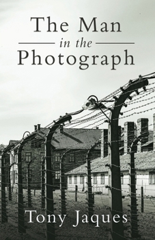 Paperback The Man in the Photograph Book