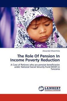 Paperback The Role of Pension in Income Poverty Reduction Book