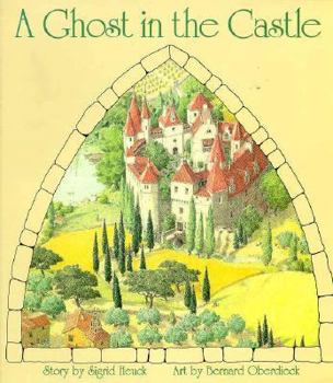 Paperback A Ghost in the Castle Book