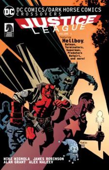 Paperback DC Comics/Dark Horse Comics: Justice League, Volume 1 Book
