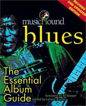 Paperback MusicHound Blues: The Essential Album Guide Book