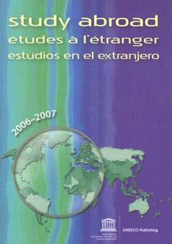 Paperback Study Abroad: Etudes A L'Etranger/Estudios En El Extranjero Book