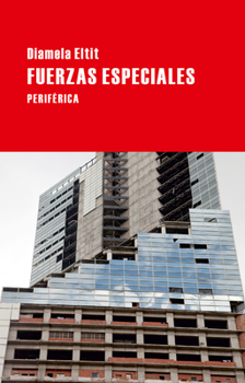 Paperback Fuerzas Especiales [Spanish] Book