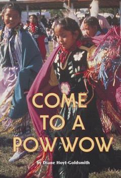Paperback Come to a Powwow Book