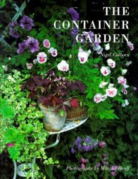 Paperback The Container Garden Book