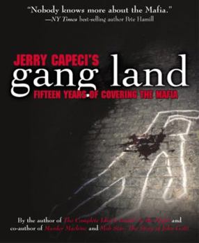 Paperback Jerry Capeci's Gang Land Book