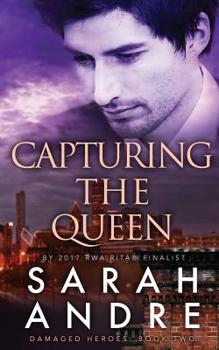 Paperback Capturing the Queen Book