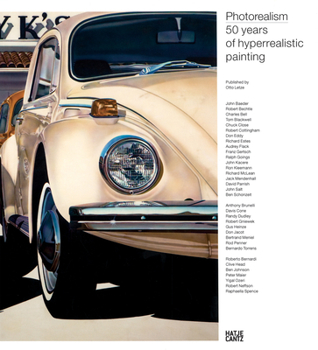 Paperback Photorealism: 50 Years of Hyperrealistic Painting Book