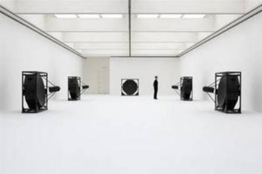 Hardcover Ryoji Ikeda - +/- [the Infinite Between 0 And 1] [Japanese] Book