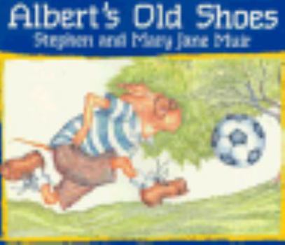 Paperback Albert's Old Shoes Book