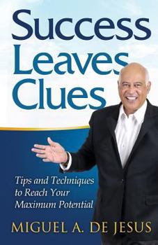 Paperback Success Leaves Clues Book