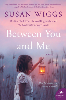 Paperback Between You and Me Book