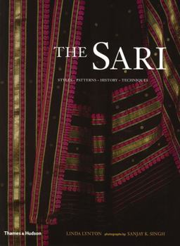 Paperback The Sari Book