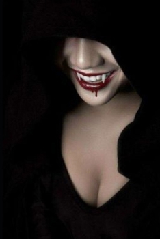 Paperback Stri - A virgin Witch: don't look back Book