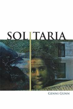 Paperback Solitaria Book