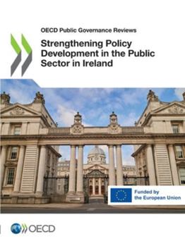 Paperback Strengthening Policy Development in the Public Sector in Ireland Book