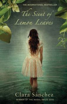 Paperback The Scent of Lemon Leaves Book