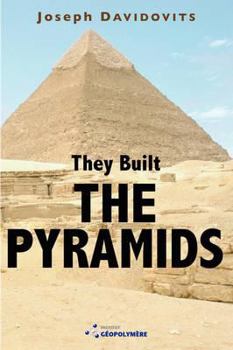Paperback They built the Pyramids [French] Book