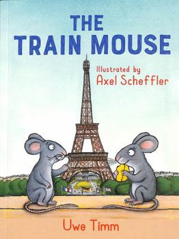 Paperback The Train Mouse Book