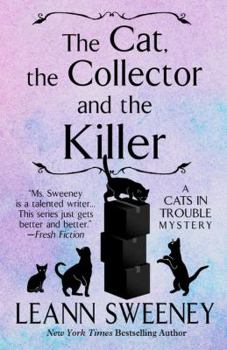 Paperback The Cat, the Collector, and the Killer [Large Print] Book