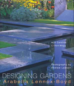 Paperback Designing Gardens Book